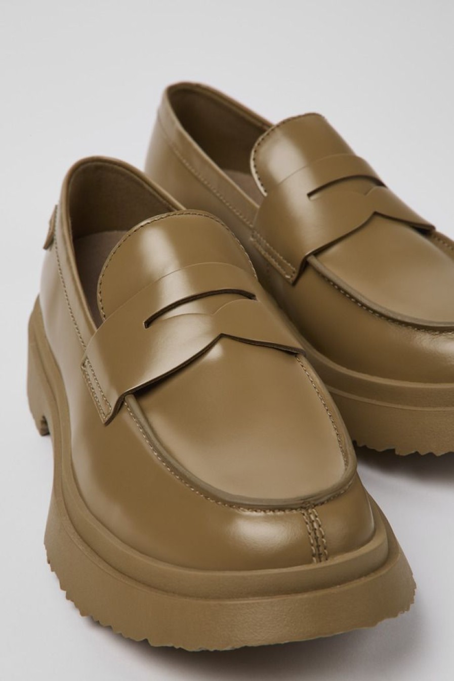 Camper Mocassino Da Donna In Pelle Marrone | Sandali